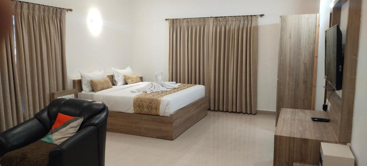 Doves-Kohinoor Exotica Hotel Lonavala Kültér fotó